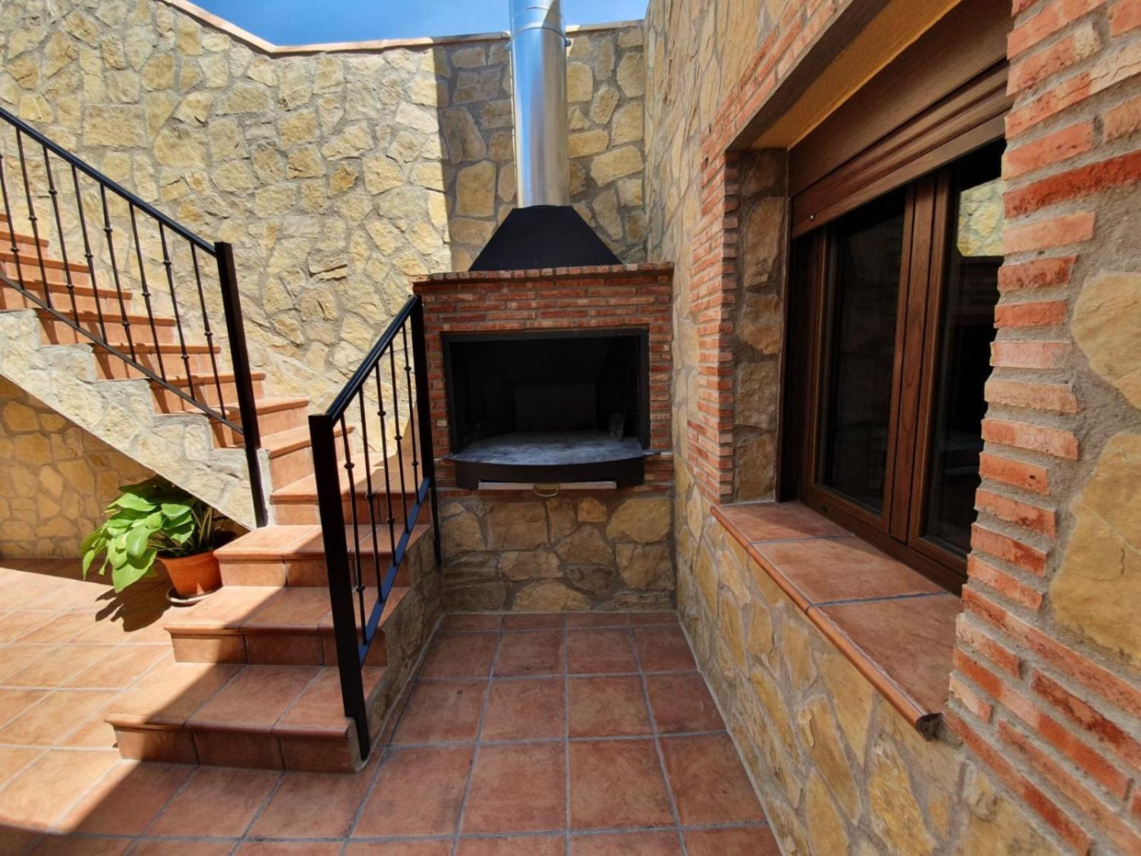 Casa Rural Del Pantano 4 Estrellas Buenache de Alarcon Dış mekan fotoğraf